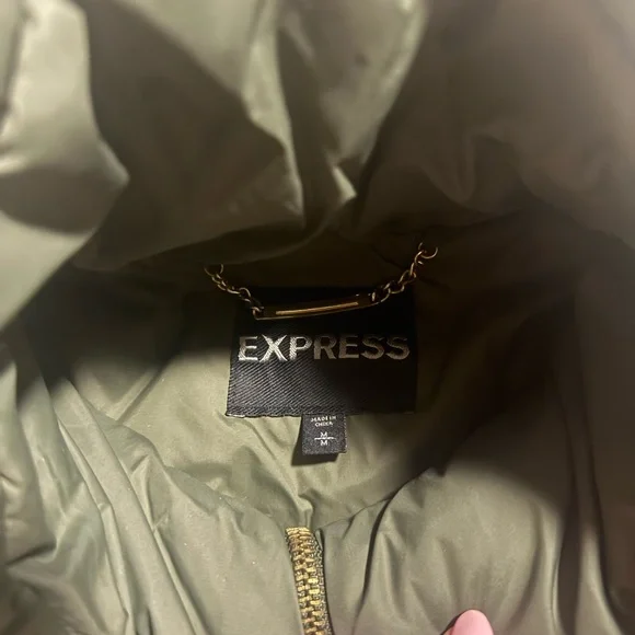 Express - Picture 2 of 6